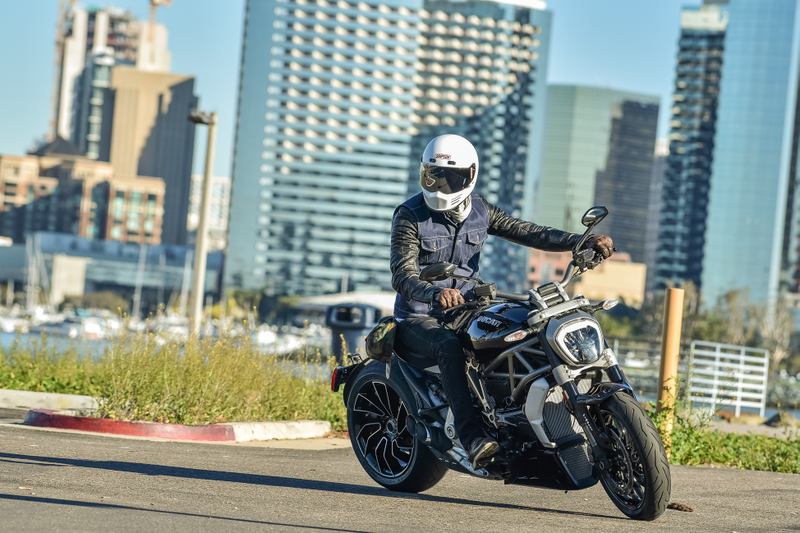 Illustration for article titled Ride Review: The 2016 Ducati XDiavel Is A Weird But Intriguing Italian CruiserÂ